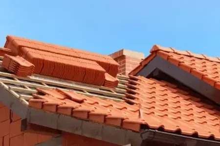 Pose et rénovation de toiture en tuiles à Marcheprime